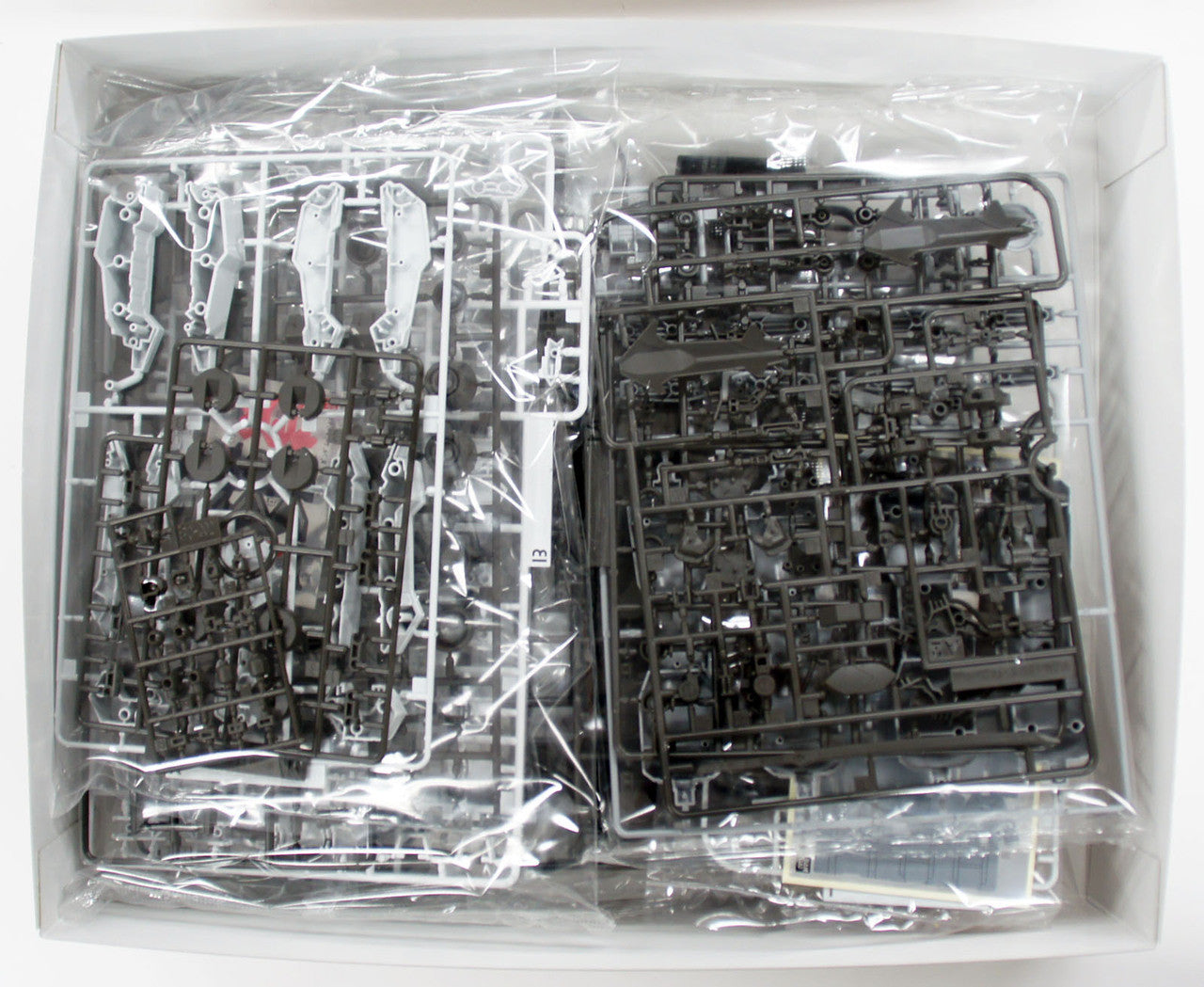 Orphans HG 1/144 Gundam Barbatos & Long Distance Transport Booster | 4573102637956