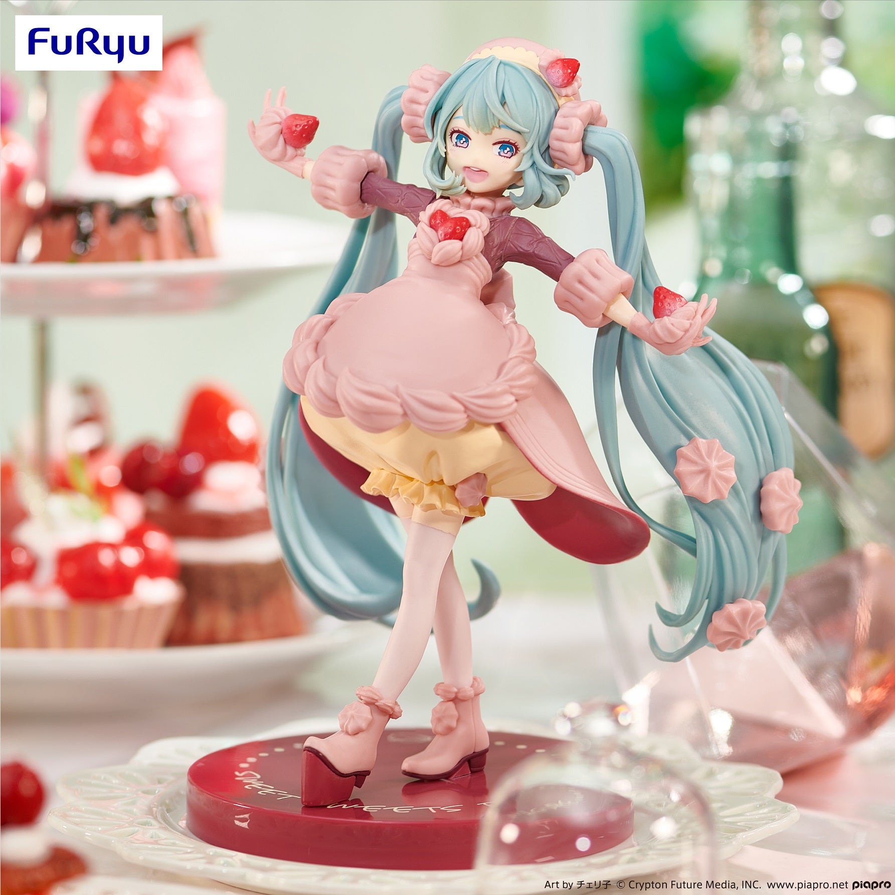 FURYU Corporation Hatsune Miku SweetSweets Series Figure -Strawberry Chocolate Short-(re-run) | 4582655073081