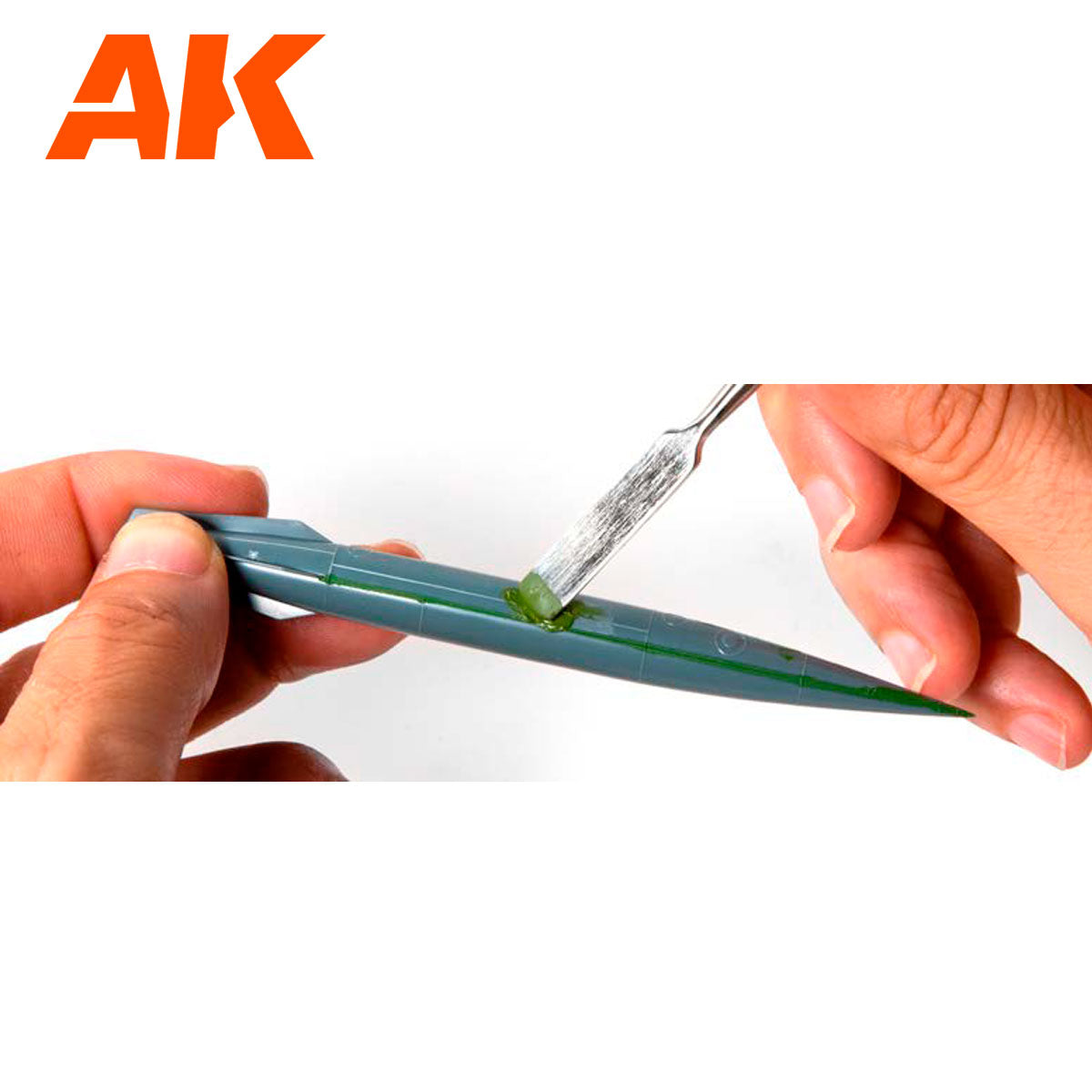 AK Interactive Modelling Green Putty - High Quality | 8435568334281