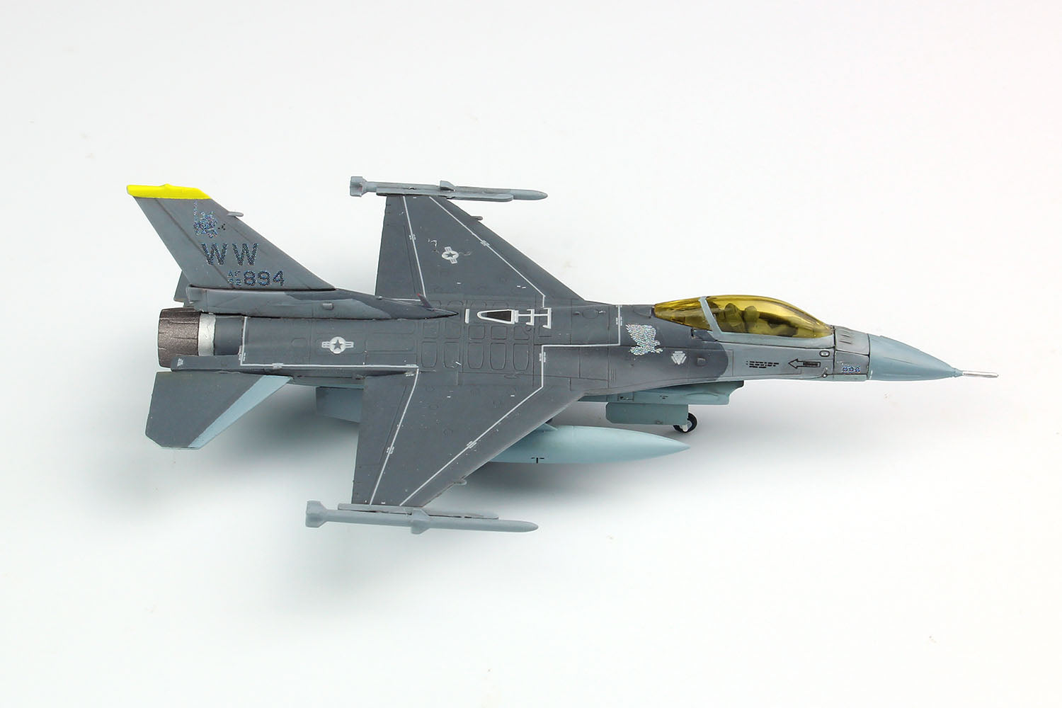 Platz 1/144 USAF F-16C Fighting Falcon ‘Pacaf Demonstration Team’