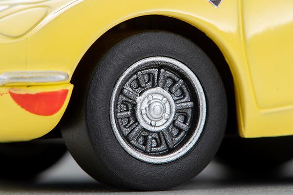 TomyTec Choro Q zero Z76b Toyota 2000GT Yellow | 4543736316671