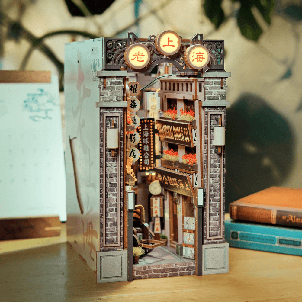 Old Shanghai Book Nook Kit | 2022600000070