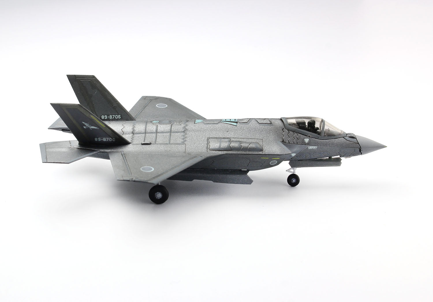 Platz 1/144 JASDF F-35A Lightning II (2 kits in one box)