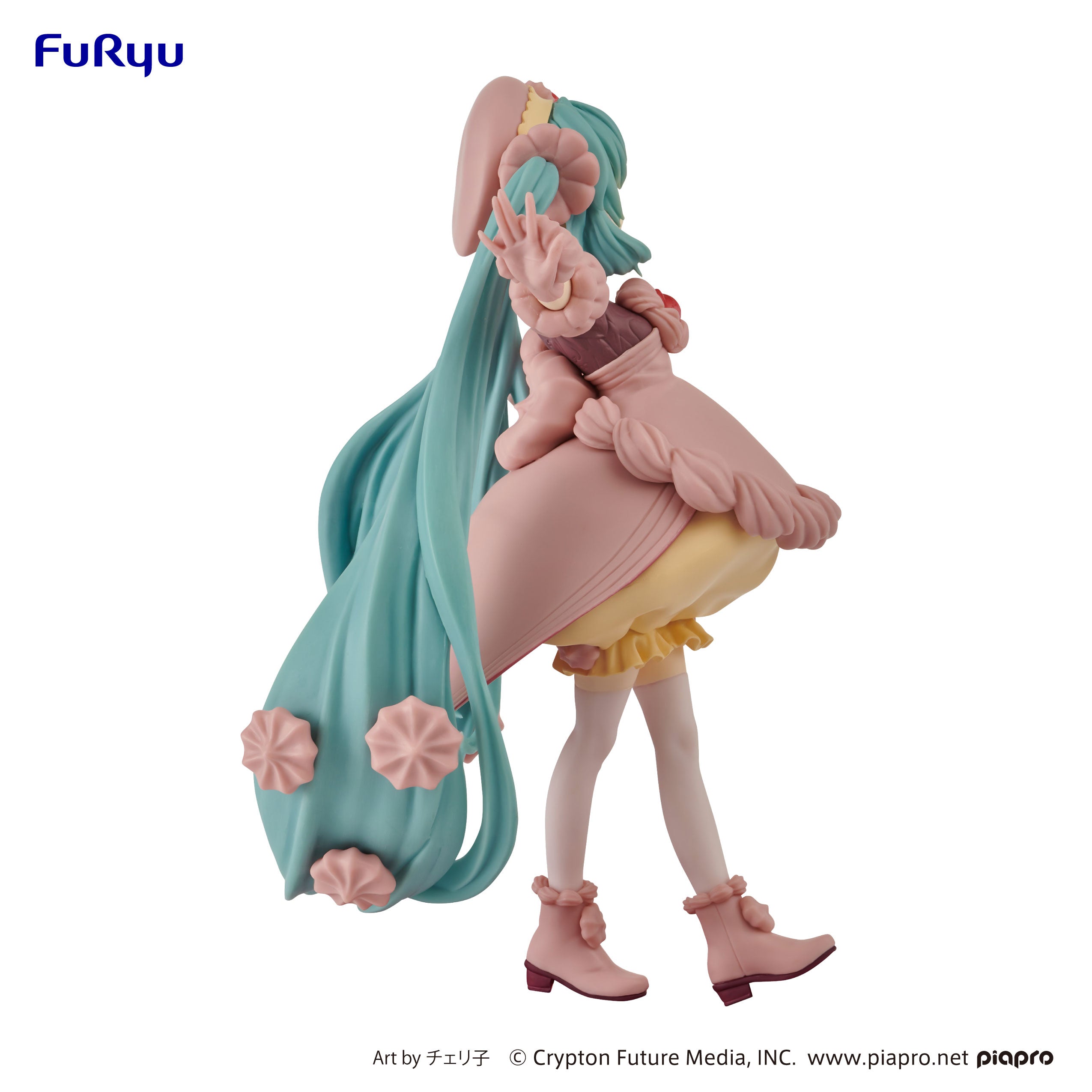 FURYU Corporation Hatsune Miku SweetSweets Series Figure -Strawberry Chocolate Short-(re-run) | 4582655073081