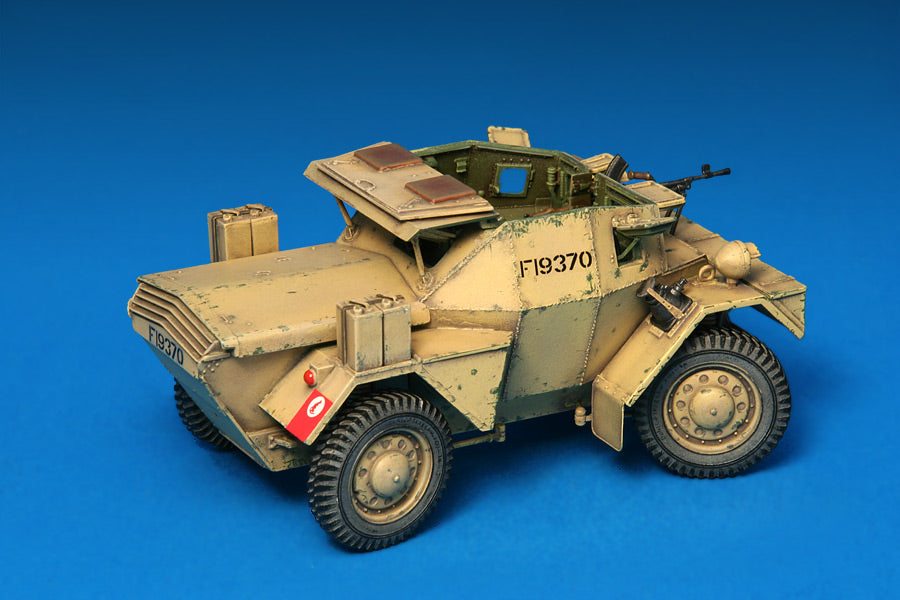 MiniArt 1/35 British Scout Car Dingo MK. 1b | 4820041101278