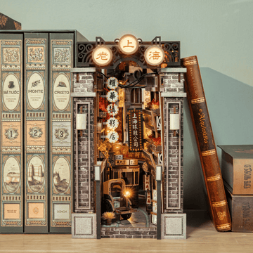 Old Shanghai Book Nook Kit | 8881300806095