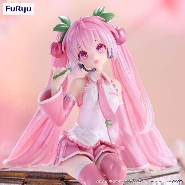 FuRyu Hatsune Miku Noodle Stopper Figure -Sakura Miku 2024 Pearl Color ver.- | 4582782367138