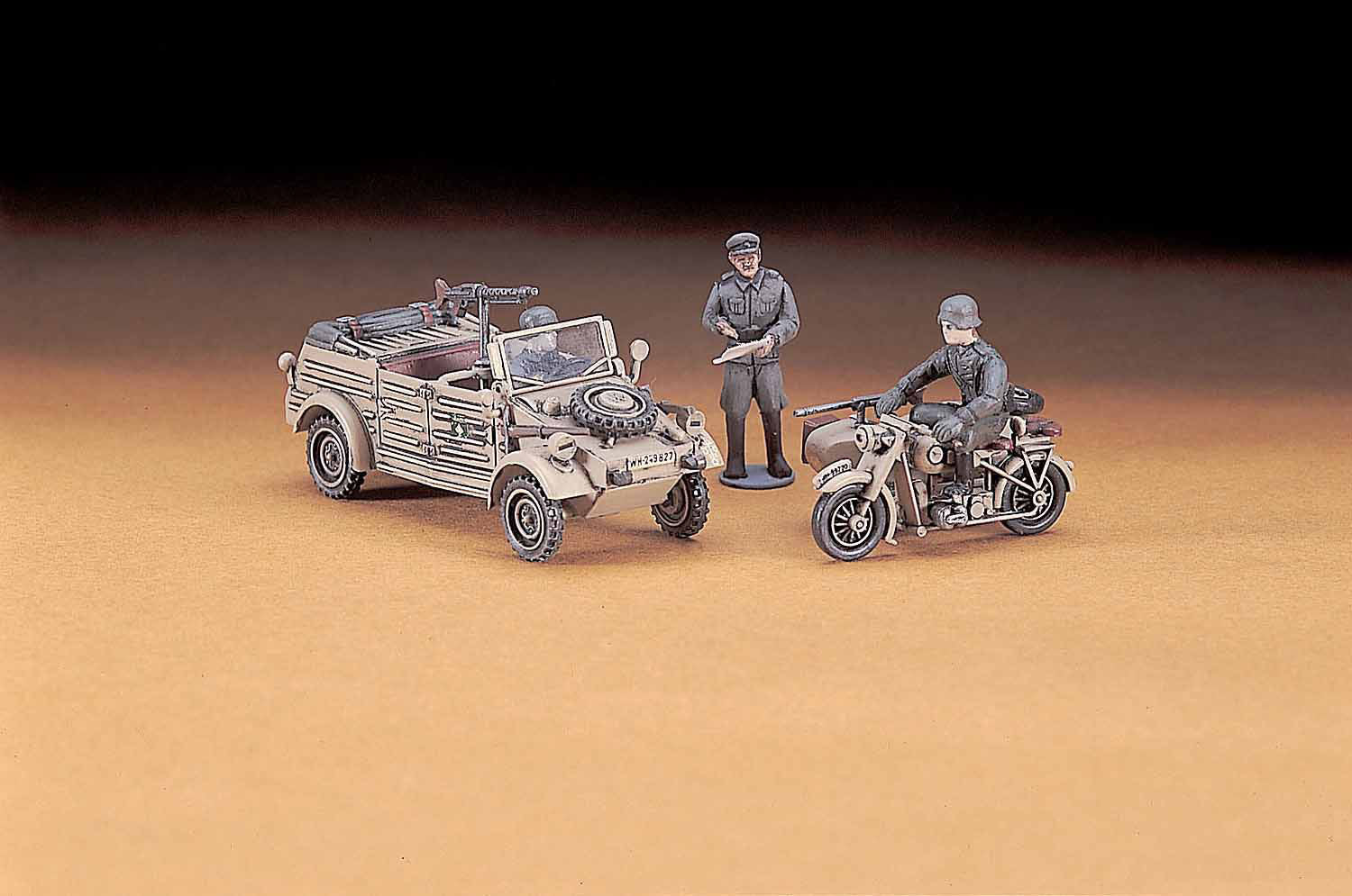 Hasegawa Kubelwagen / B.M.W. Side Car | 4967834312128