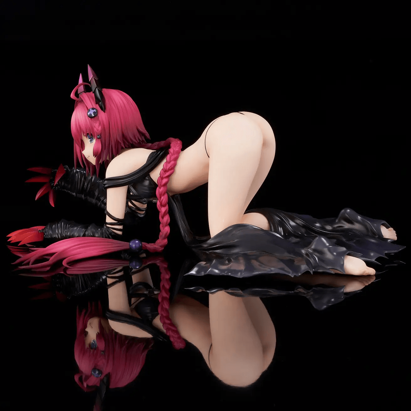 To Love-Ru Darkness – Mea Kurosaki Darkness Ver. 1/6 Scale (Renewal Package Edition) | 4589642716532