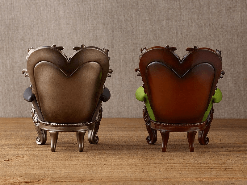 PARDOLL Antique Chair: Noir