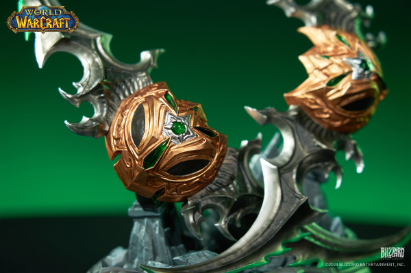 HEX Collectibles World of Warcraft 20th Anniversary Warglaives of Azzinoth Collector's Edition Replica | 6974281170230