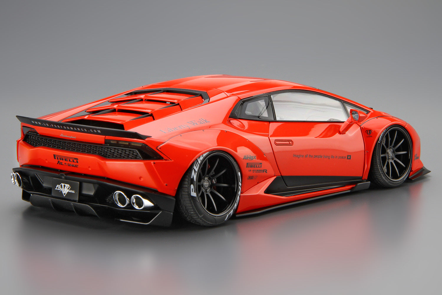 Aoshima 1/24 Liberty Walk LB-Works Lamborghini Huracan Ver. 1 | 4905083059883