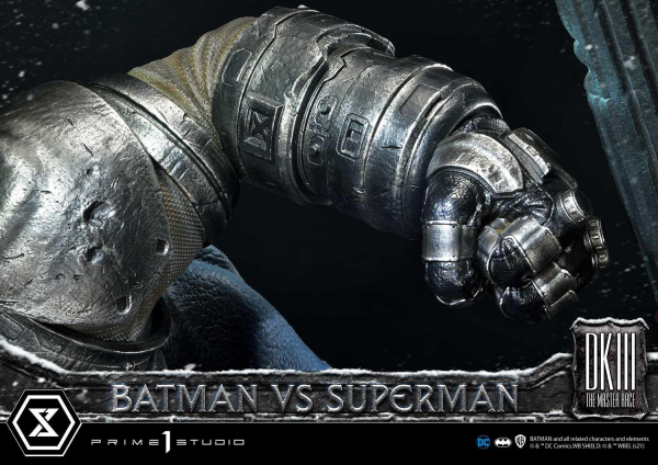 Prime 1 Studio Ultimate Diorama Masterline Batman:The Dark Knight Returns (Comics) Batman versus Superman Deluxe Version | 4580708030869