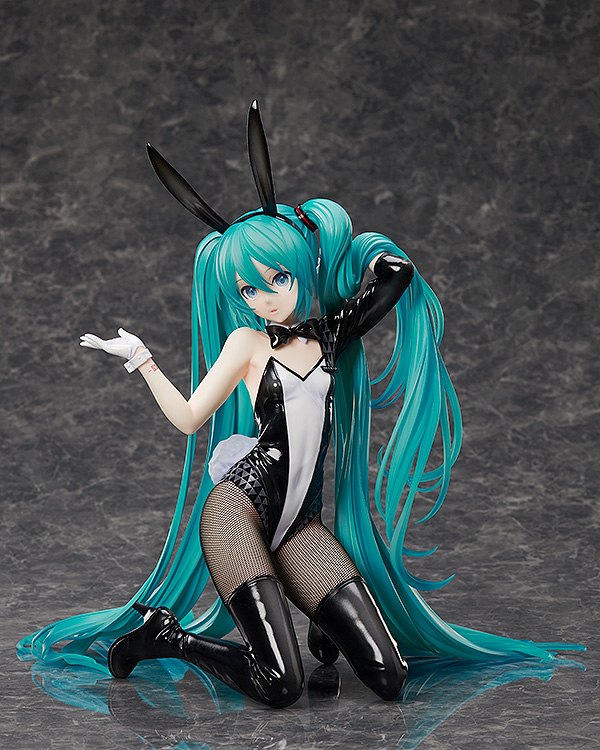 FREEing Hatsune Miku: Bunny Ver. / Art by SanMuYYB | 4570001512506