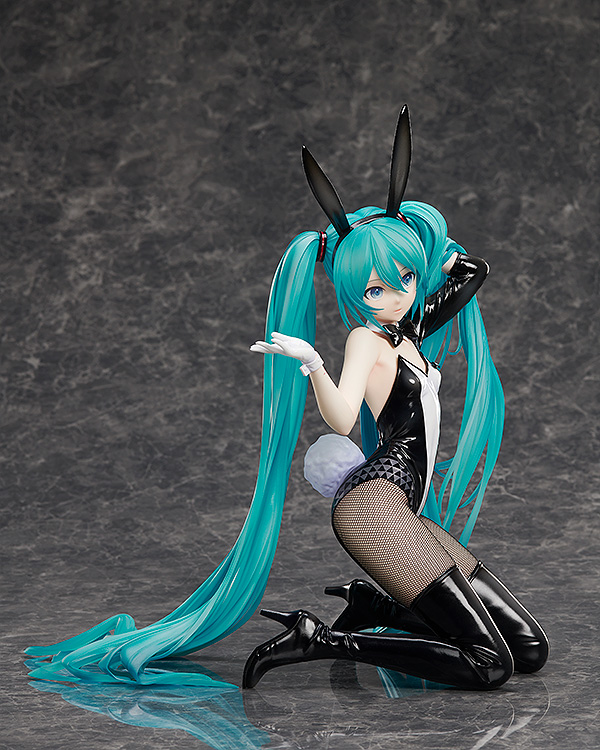 FREEing Hatsune Miku: Bunny Ver. / Art by SanMuYYB | 4570001512506
