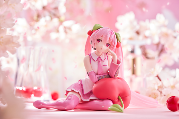 TAITO Sakura Miku Desktop Cute Figure (Cherry Cushion Ver.) | 0840342402977
