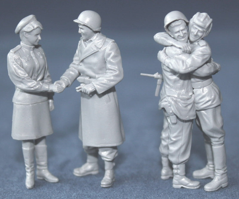 Riich 1/35 East meet West (Elbe River. 1945) | 6953391900128