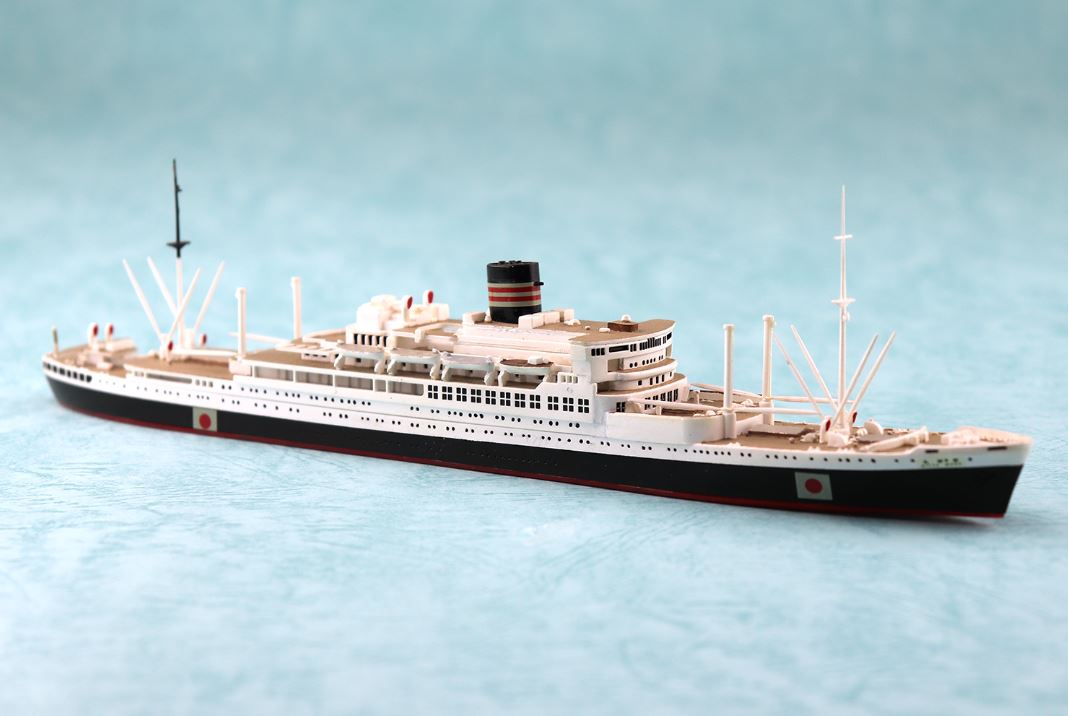 Aoshima 1/700 Japanese Passenger Liner NITTA-MARU | 4905083045701