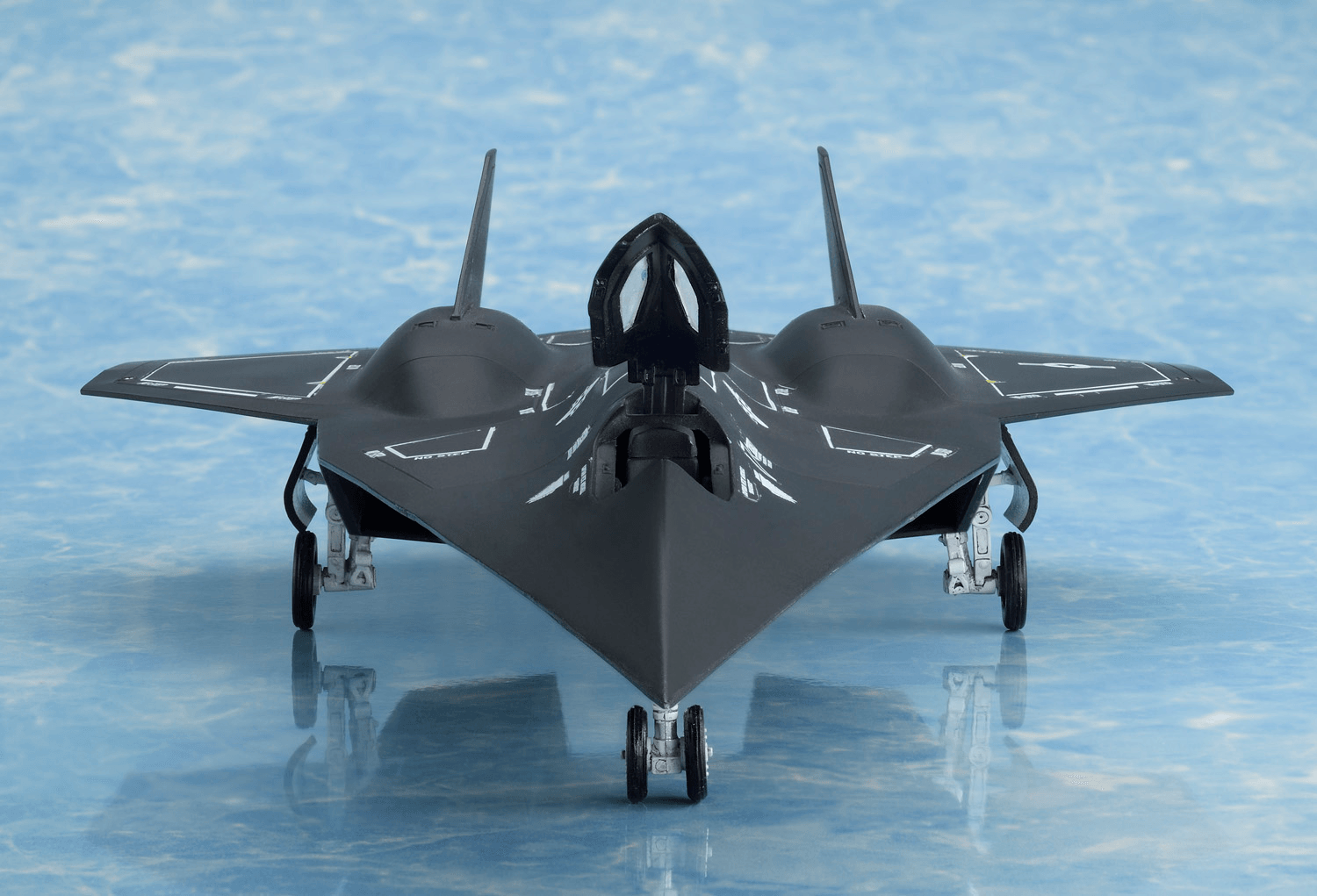 1/72 Scale Darkstar Plastic Model Kit