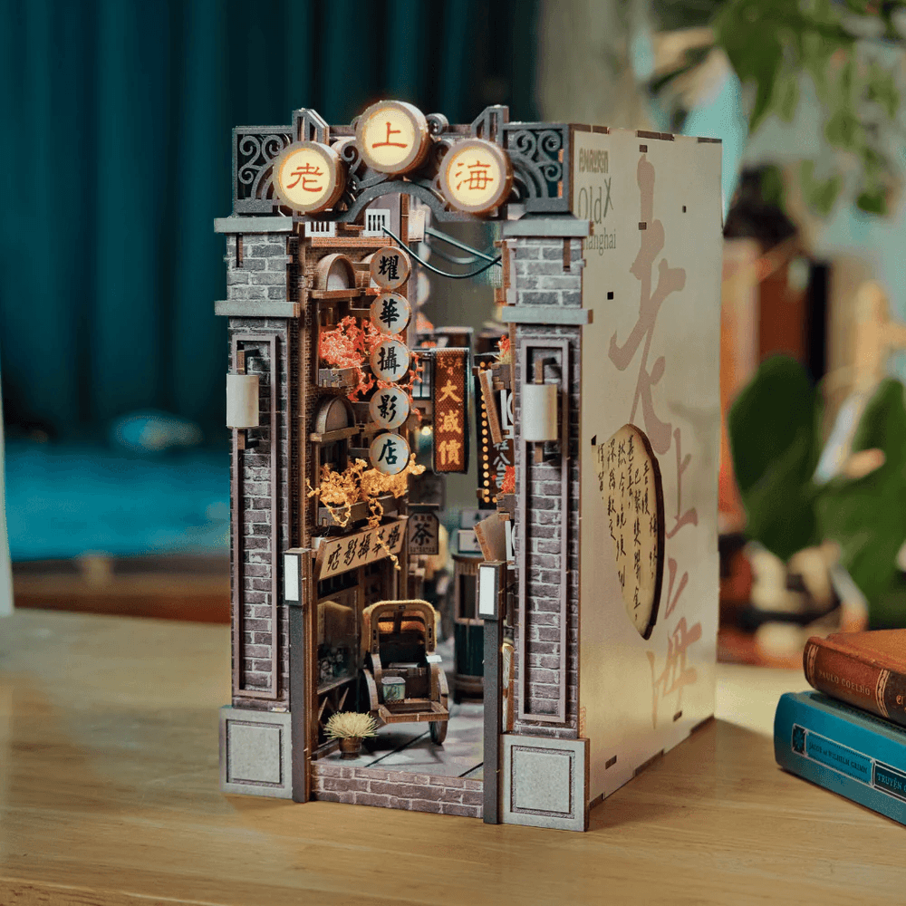 Old Shanghai Book Nook Kit | 2022600000070