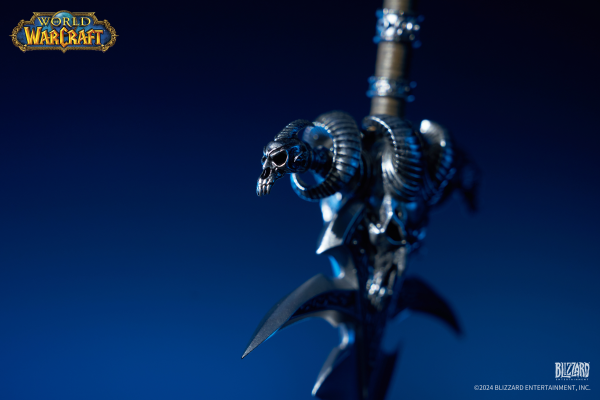 HEX Collectibles World of Warcraft® 20th Anniversary Frostmourne Collector's Edition Replica | 6974281170315