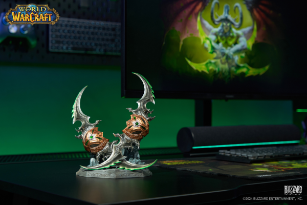 HEX Collectibles World of Warcraft 20th Anniversary Warglaives of Azzinoth Collector's Edition Replica | 6974281170230