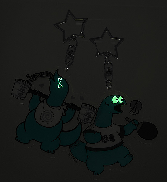 Gal & Dino Glow-in-the-Dark Acrylic Keychain Javelin Throwing | 4580590180536