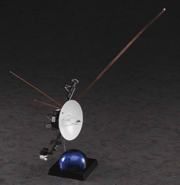 Hasegawa 1/48 Unmanned Space Probe VOYAGER w/Mission Emblem Patch | 4967834524354