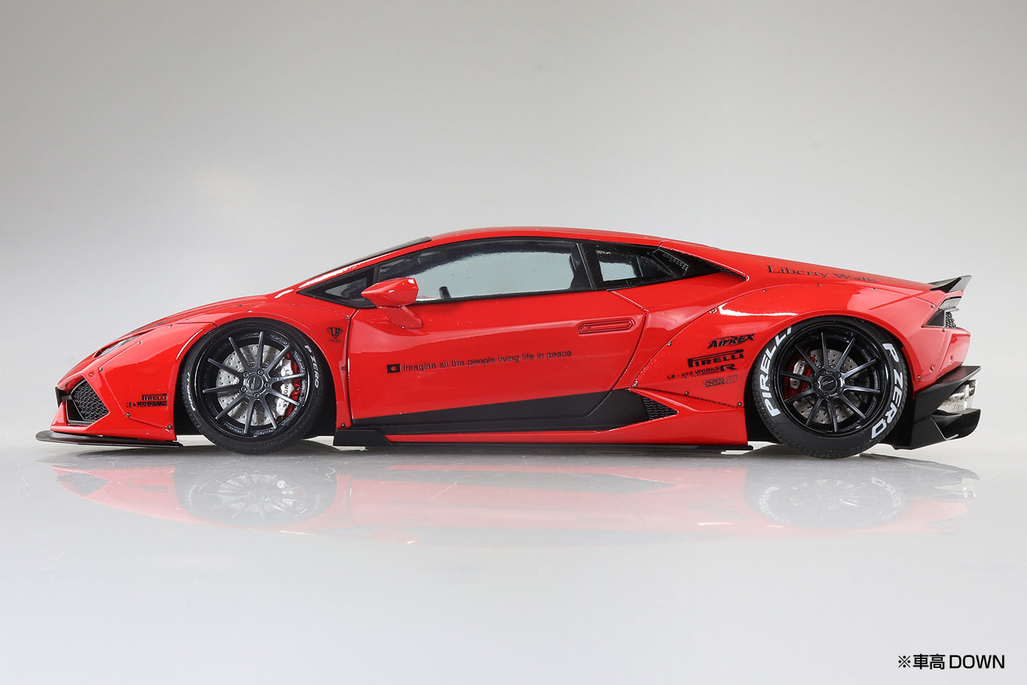 Aoshima 1/24 Liberty Walk LB-Works Lamborghini Huracan Ver. 1 | 4905083059883