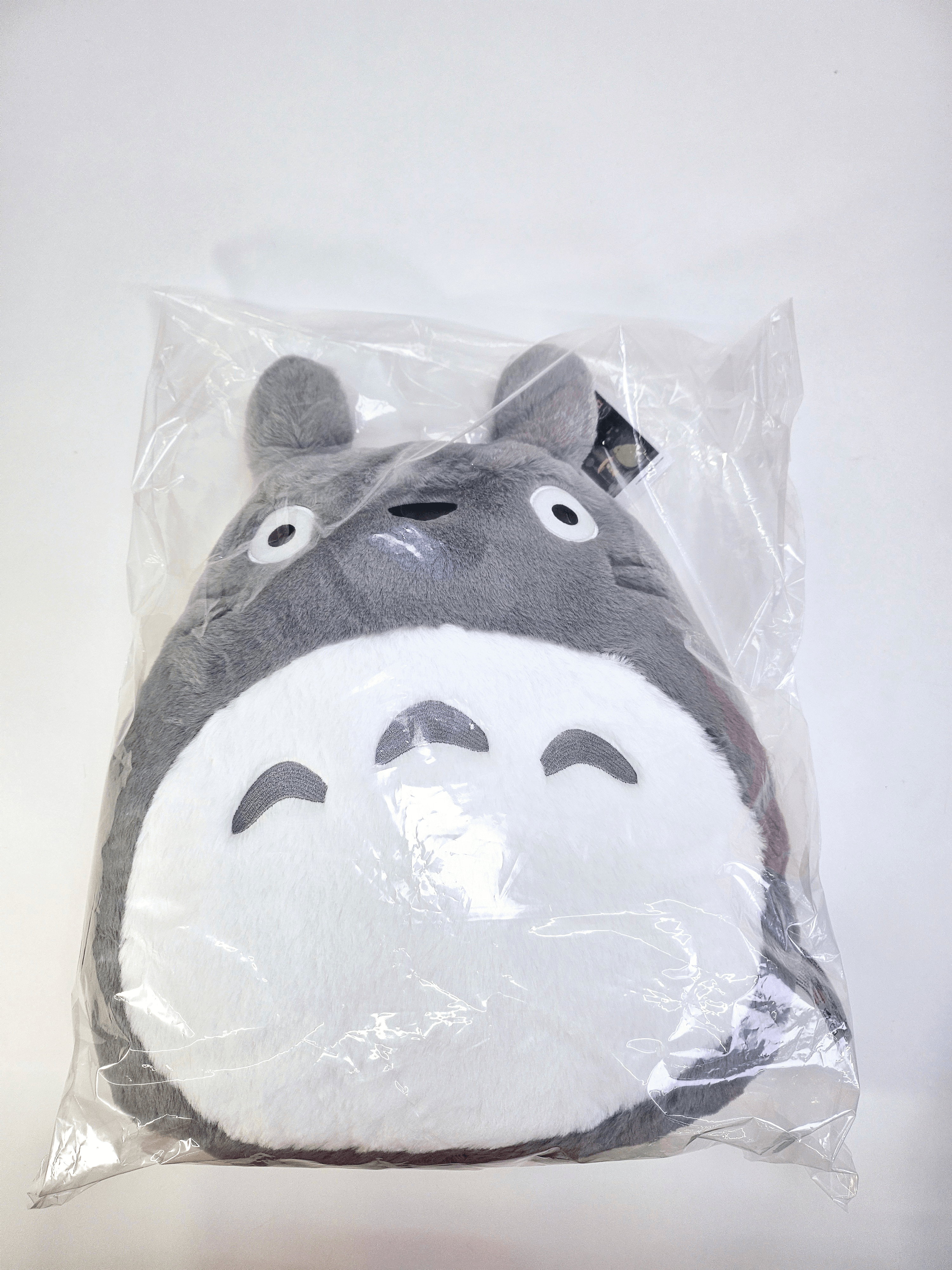 Big Gray Totoro Nakayoshi Plush (Flat) "My Neighbor Totoro" | 0045557148010