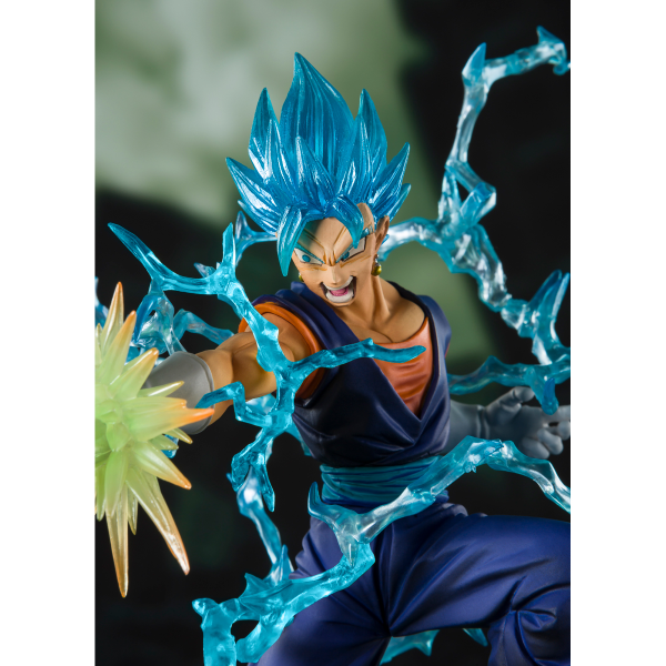 BANDAI Spirits SSGSS Vegito Event Exclusive Color Edition Dragon Ball, Bandai Tamashii Nations Figuarts Zero | 4573102603111