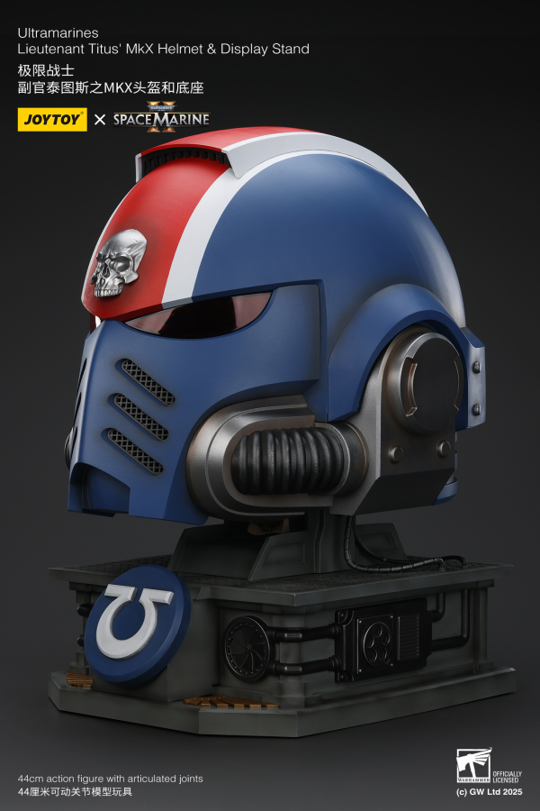 JOYTOY Ultramarines Lieutenant Titus' MKX Helmet & Display Stand | 6927054401697