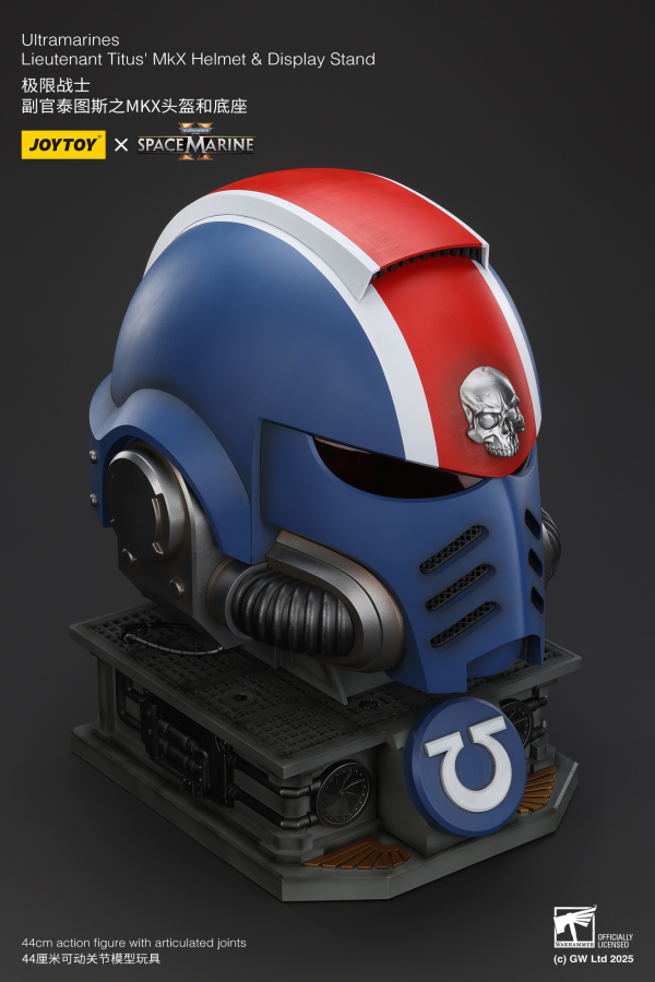 JOYTOY Ultramarines Lieutenant Titus' MKX Helmet & Display Stand | 6927054401697