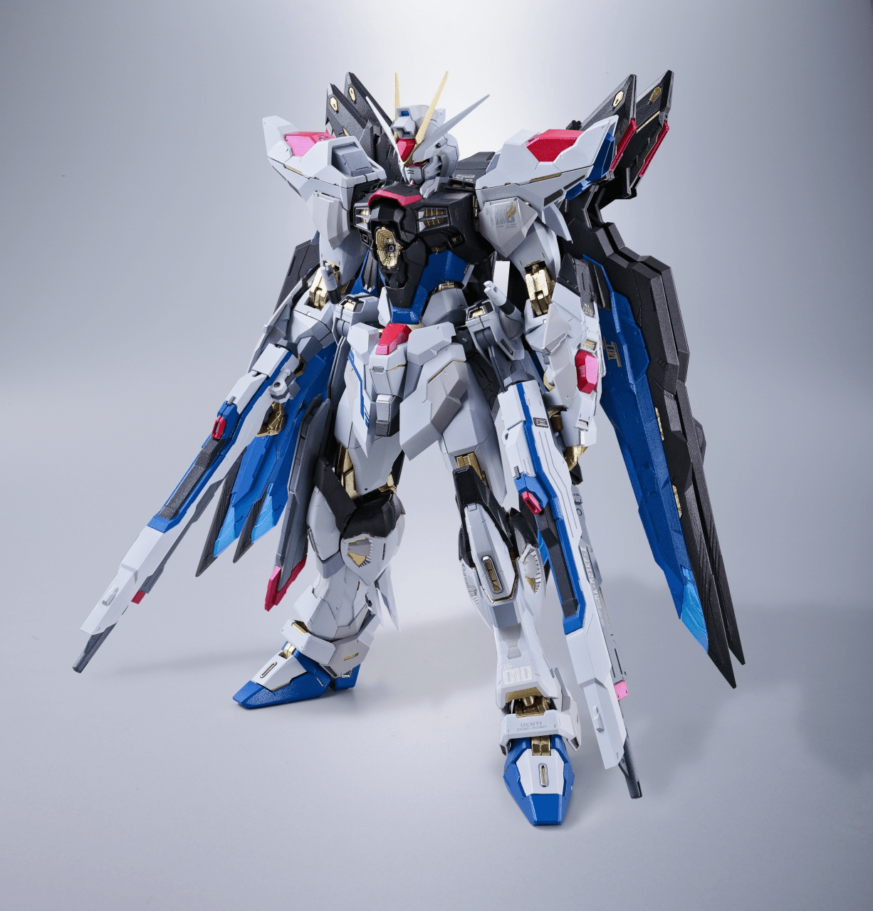 STRIKE FREEDOM GUNDAM | 4573102735942
