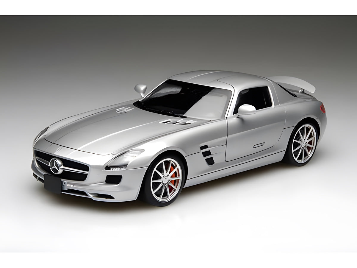 Fujimi 1/24 Mercedes-Benz AMG SLS