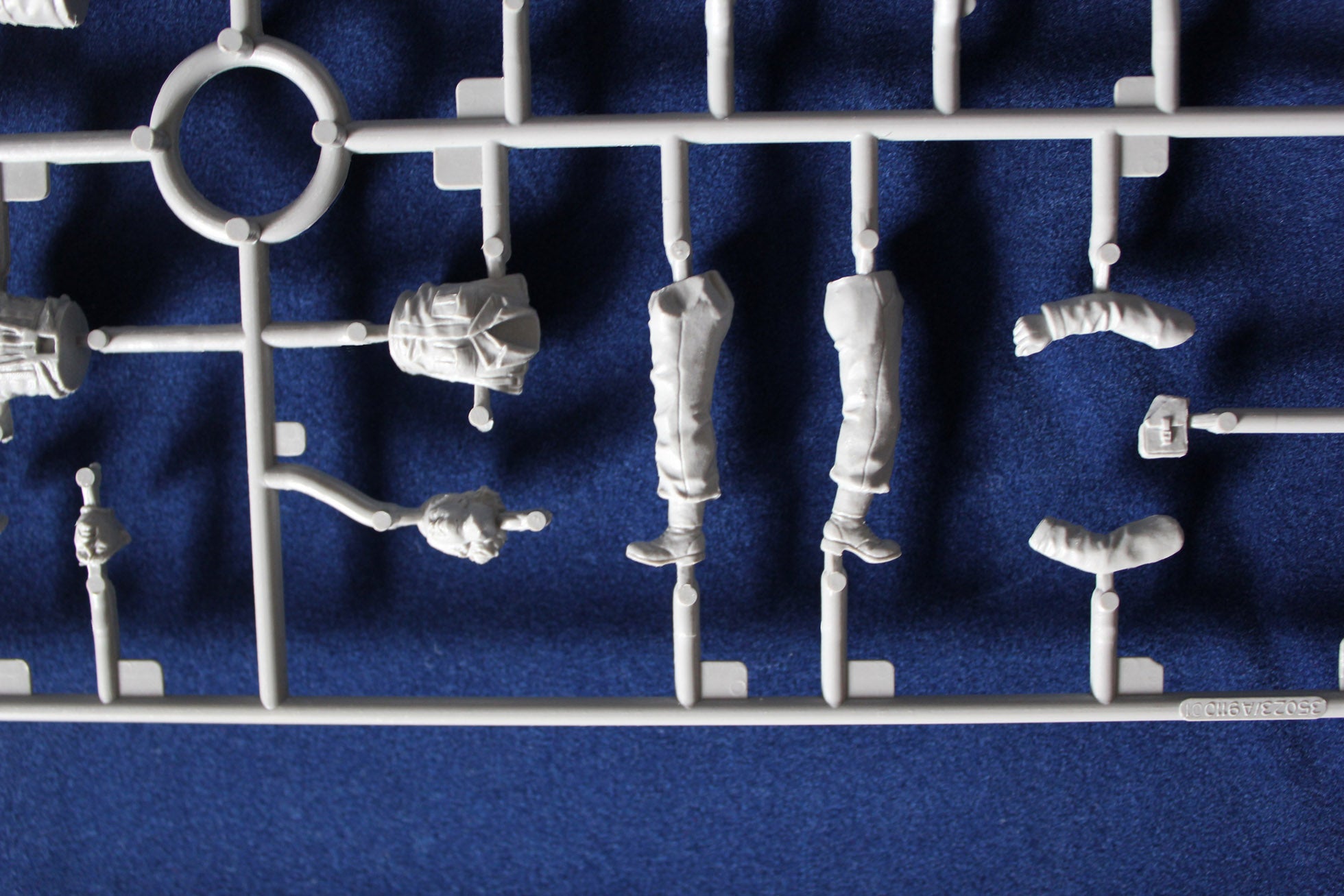 Riich 1/35 WWII British Leader set (ROAD TO VICTORY) | 6953391900012