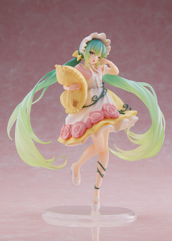 TAITO Hatsune Miku Wonderland Figure - Sleeping Beauty | 840342403936
