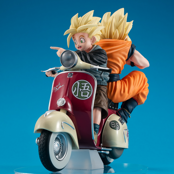 DESKTOP REAL McCOY EX Dragon Ball Z Super Saiyan Son Goku & Super Saiyan Son Gohan&Mortorbike | 4535123842139