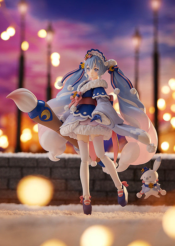 figma Snow Miku: Serene Winter ver. | 4545784068670