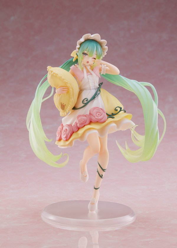 TAITO Hatsune Miku Wonderland Figure - Sleeping Beauty | 840342403936