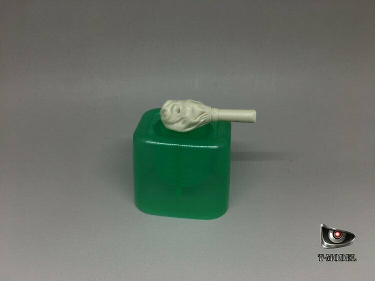 T-Model 1/35 WWII German Zeltbahn M1931 Shelter Quarter & Barrel Canvas Cover Resin Kit