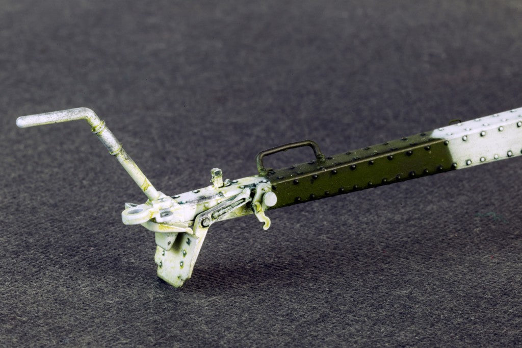 MiniArt 1/35 USV-BR 76-mm Gun Mod.1941 w/Limber & Crew | 4820041102886