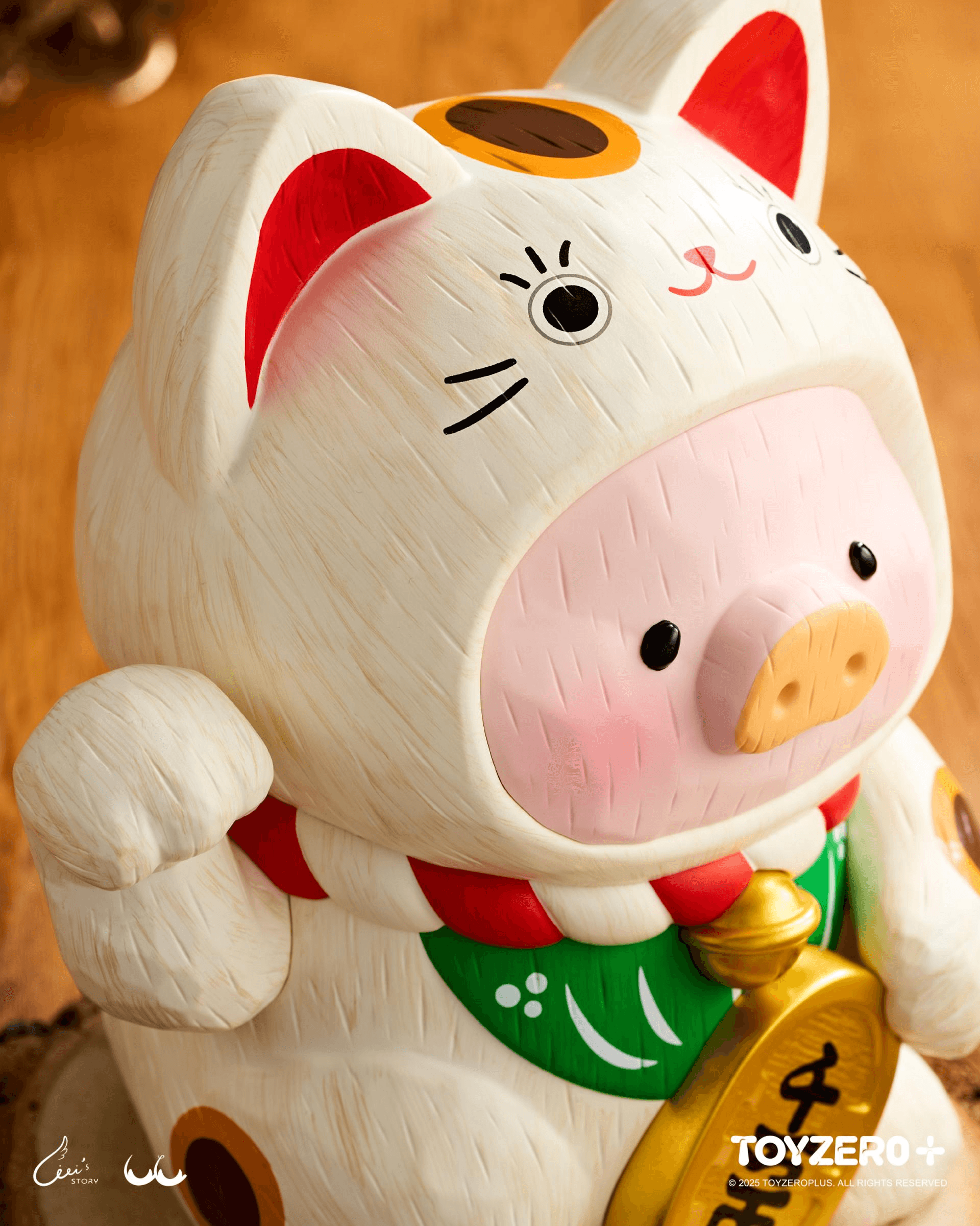 LuLu the Piggy - 18cm Wood-Carving Maneki Lu (Calico Cat) | 6978531762398