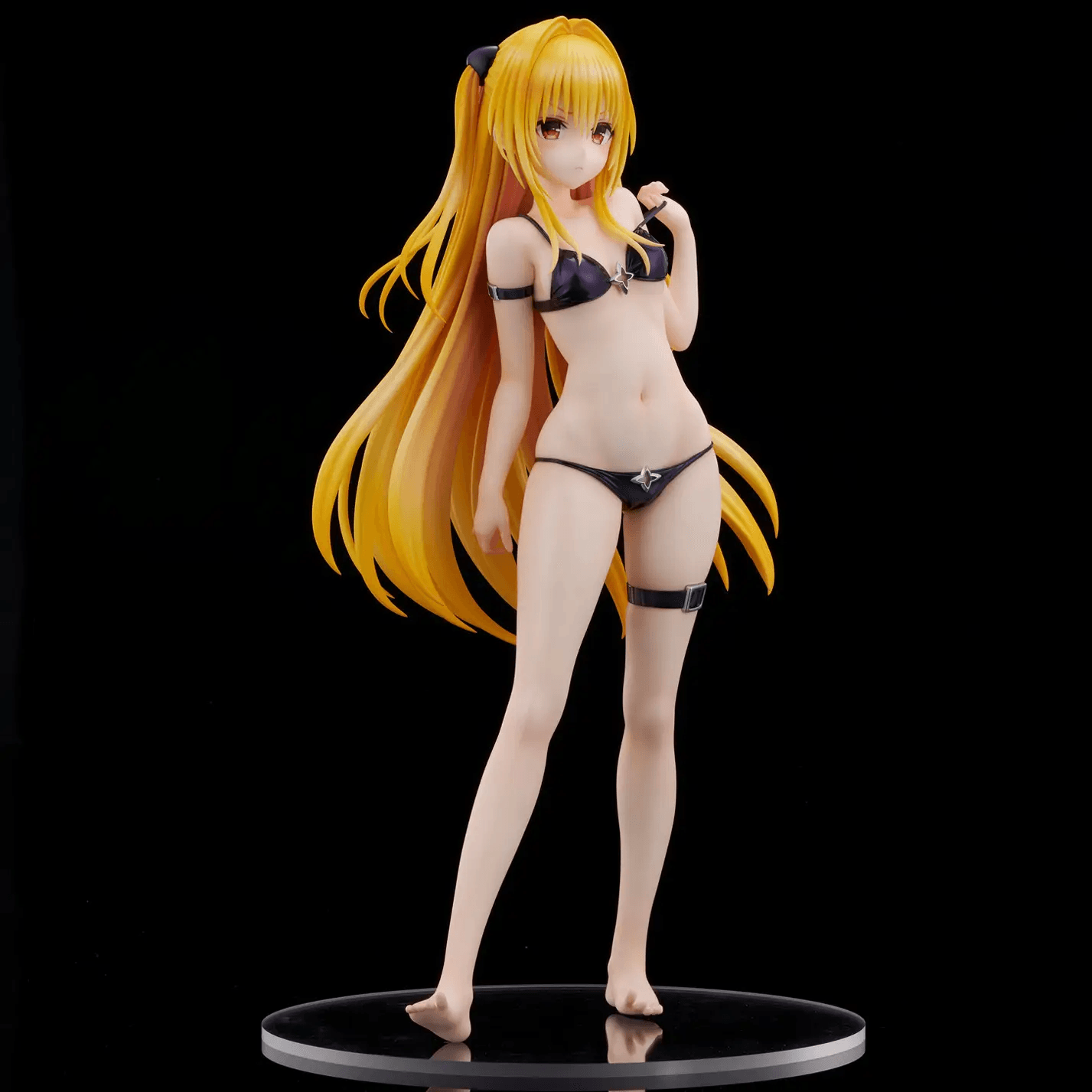 To LOVE-Ru Darkness Swimsuit Series “Golden Darkness” 1/4 Scale Figure | 4589642718178