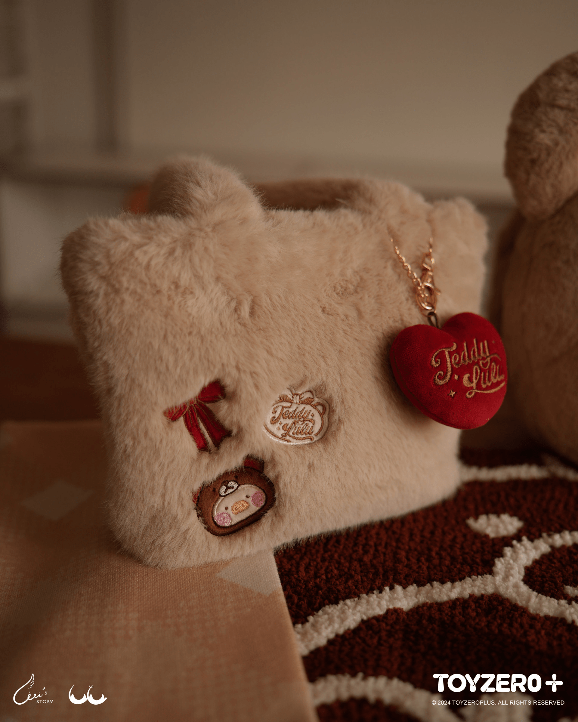 LuLu the Piggy - Teddy LuLu Plush Tote Bag | 781005360244
