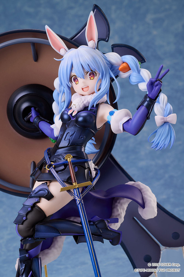 ANIPLEX Usada Pekora × Mash Kyrielight 1/7 Collaboration Figure | 4534530793546
