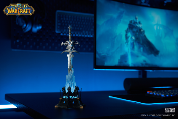 HEX Collectibles World of Warcraft® 20th Anniversary Frostmourne Collector's Edition Replica | 6974281170315