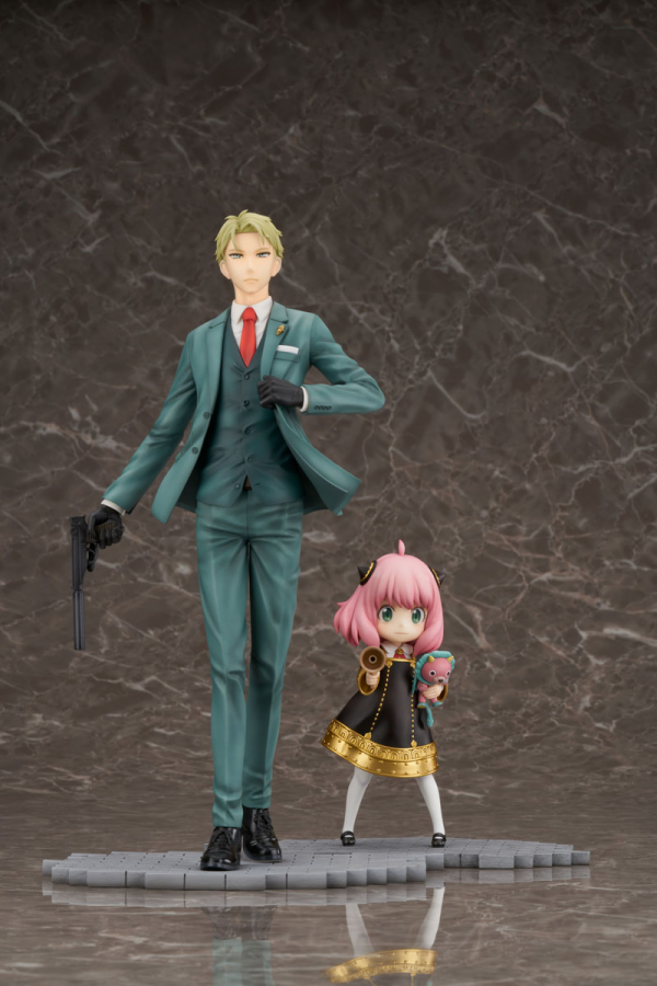 FURYU Corporation SPY×FAMILY Loid Forger 1/7 Scale Figure | 4589584958472