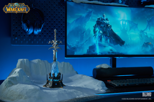 HEX Collectibles World of Warcraft® 20th Anniversary Frostmourne Collector's Edition Replica | 6974281170315
