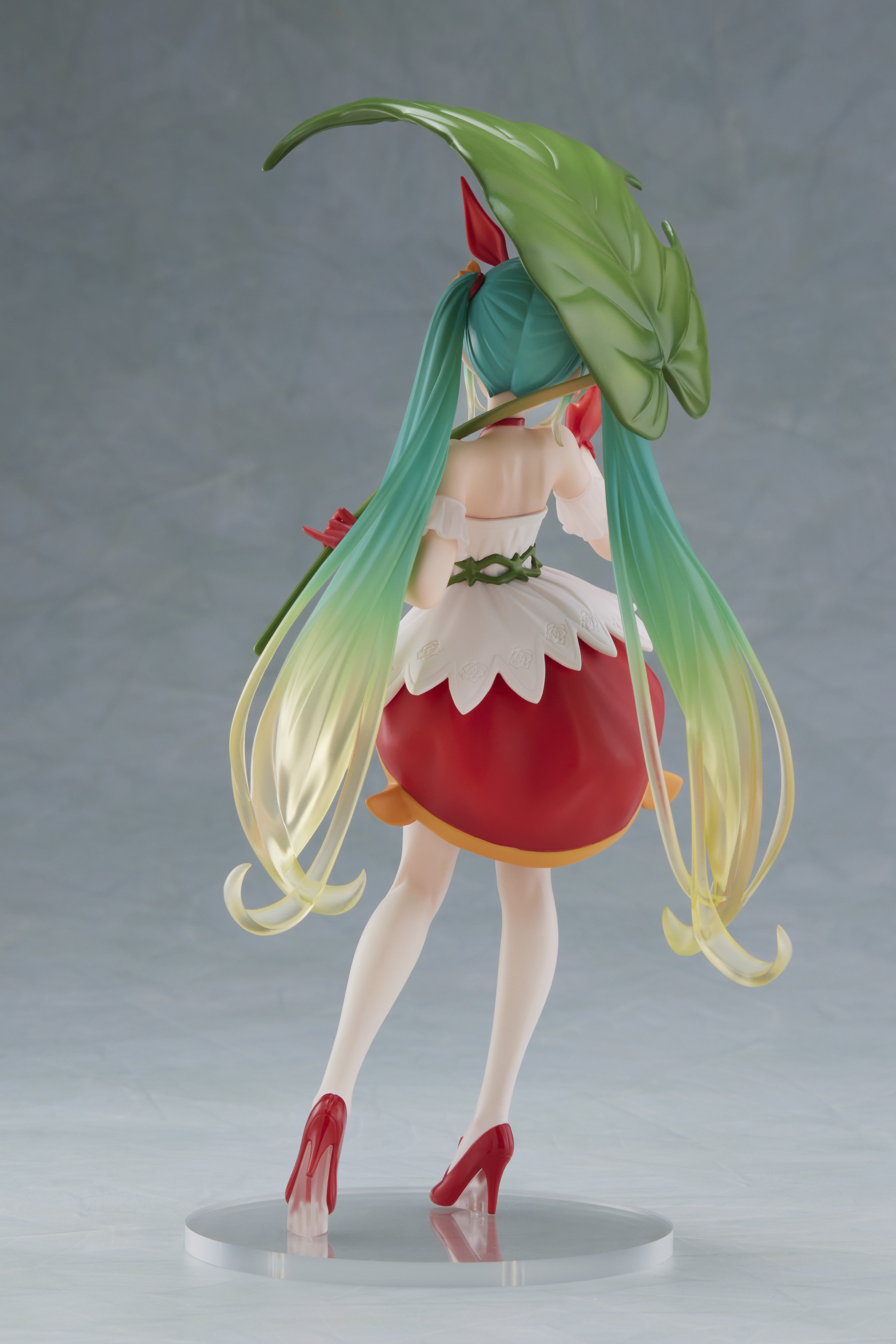 Hatsune Miku Wonderland Figure - Thumbelina | 0840342404414